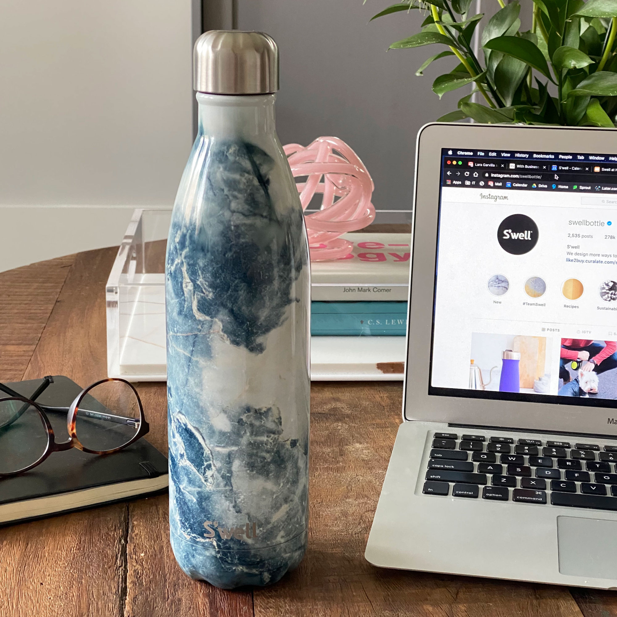 S'well Stainless Steel Triple-Layered Vacuum-Insulated Water Bottle, Blue Granite, 17.oz