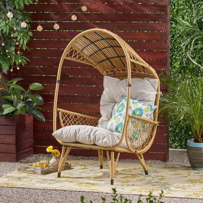 Outdoor Standing Basket
