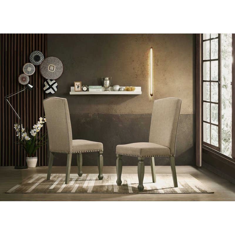 Chaise de salle à manger rembourrée Finish