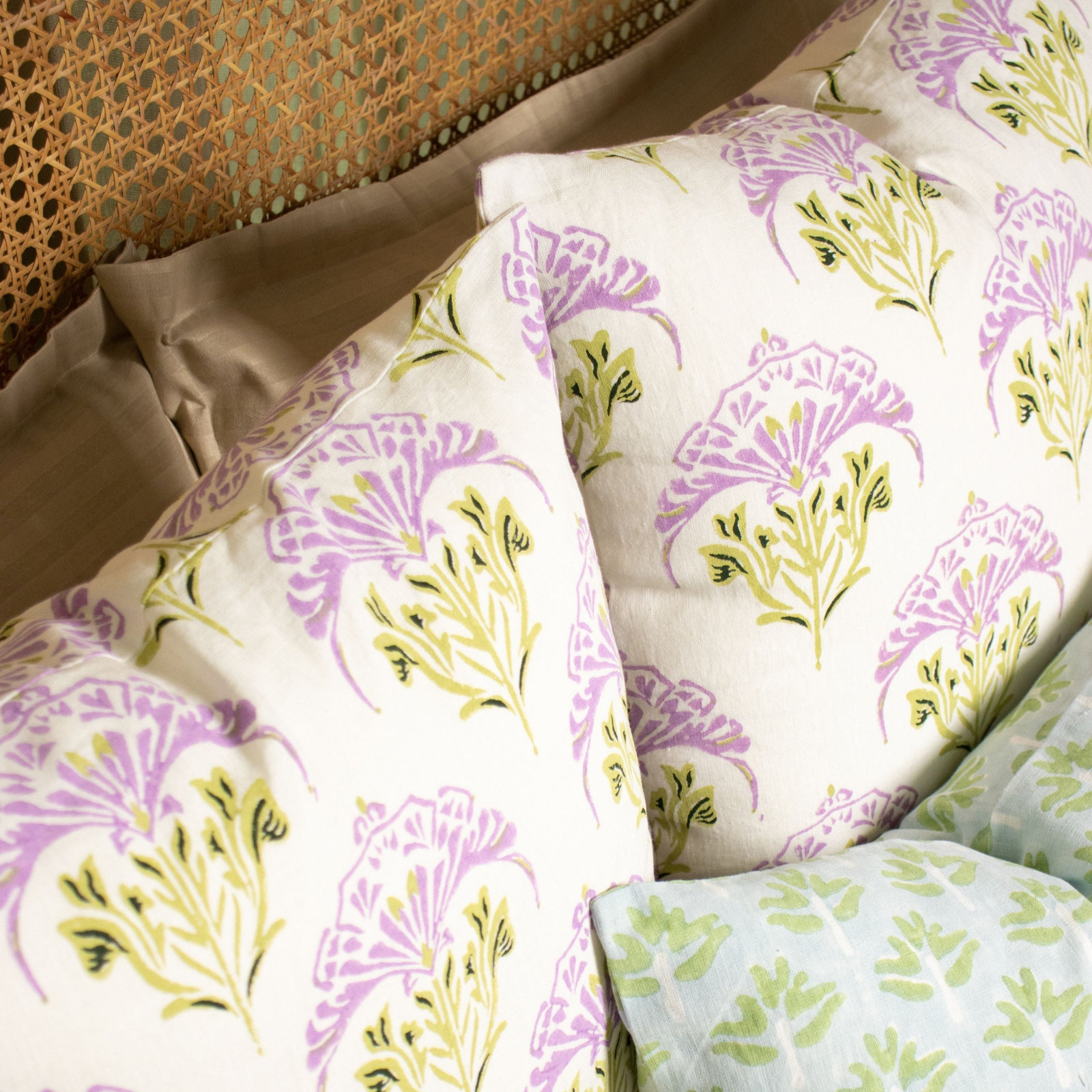 20" x 20" Linen Pillow Cover, Square 20", Purple/Green Floral