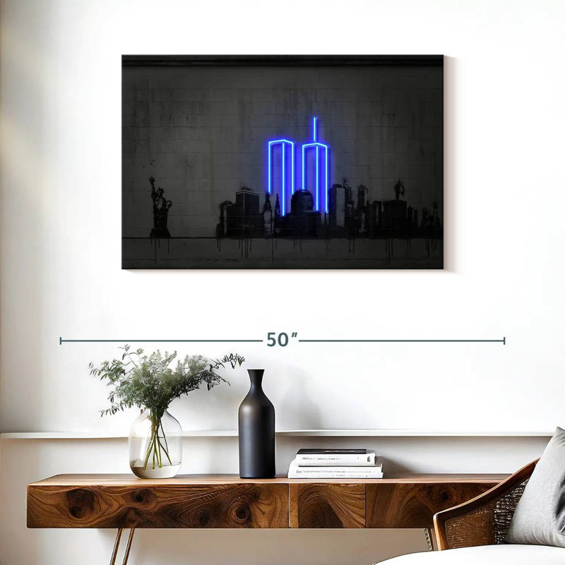 Nicci Glowing New York, 24" H x 36" W