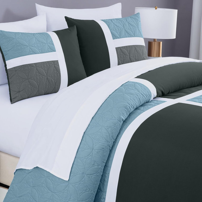 7-Piece Patchwork Bed in a Bag Comforter Set with Sheets, Queen Comforter + 6 Additional Pieces, Gray/Light Blue/Charcoal