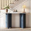 Console étroite avec plateau ovale en faux marbre, vestibule rustique et canapé pour une décoration intérieure élégante-1261450985