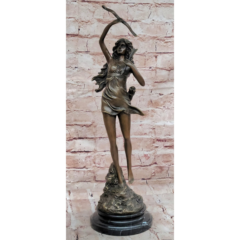 Figurine de sculpture Quinta Diane le chasseur