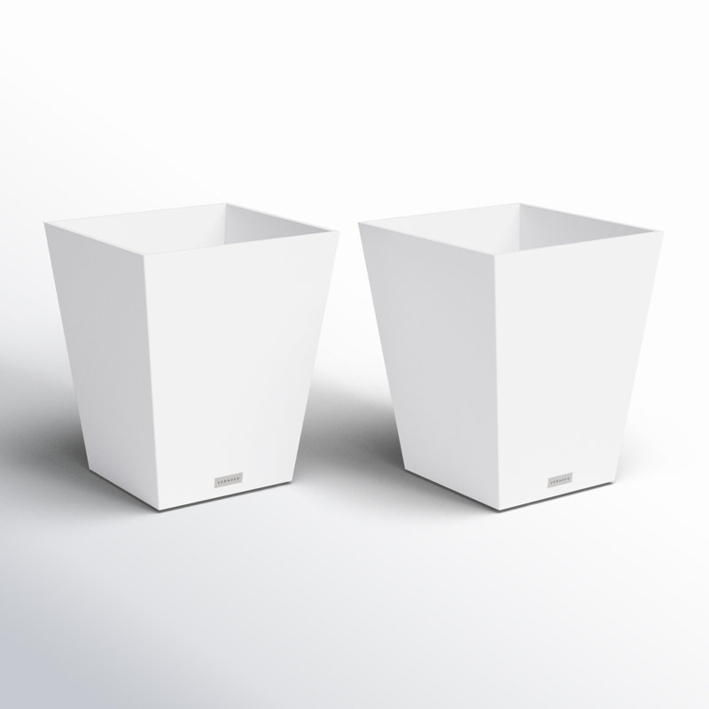 White Recycled Plastic Indoor/Outdoor Planter Set - 22 inch, 2 Pack