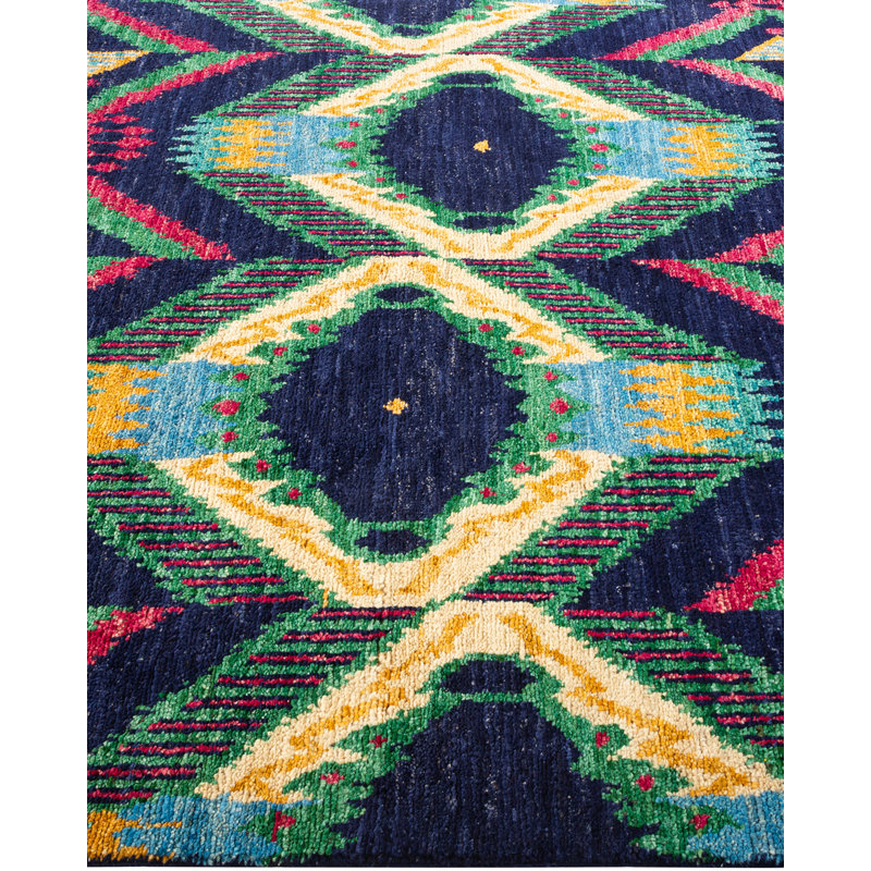 Tapis unique noué à la main Vinda - bleu marine, 5 pi x 8 pi