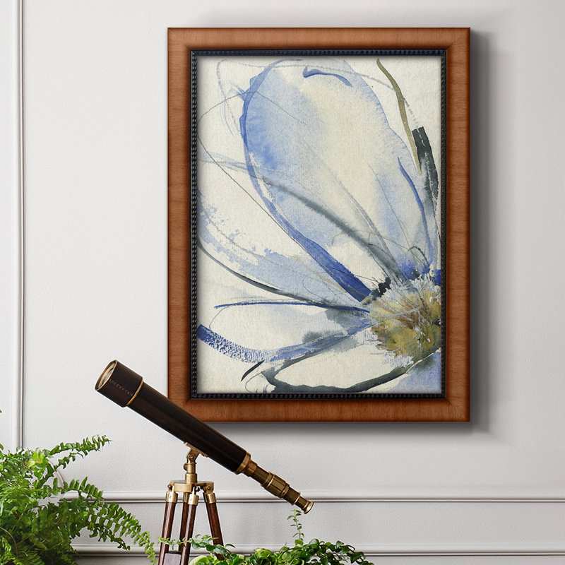 Cobalt & Paynes Petals I, toile encadrée de qualité supérieure - prête à être accrochée, H 20 po x l 16 po x P 2,5 po