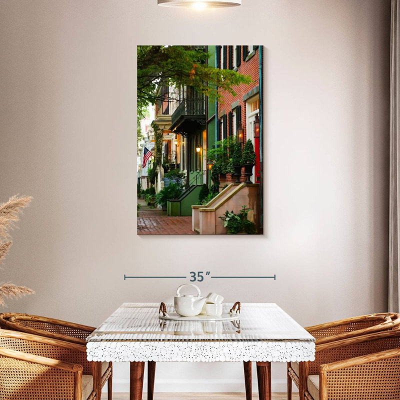 Savannah Street House, H 45 po x l 30 po