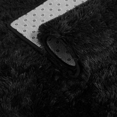 Modern Area Rug With Soft Velvet Surface