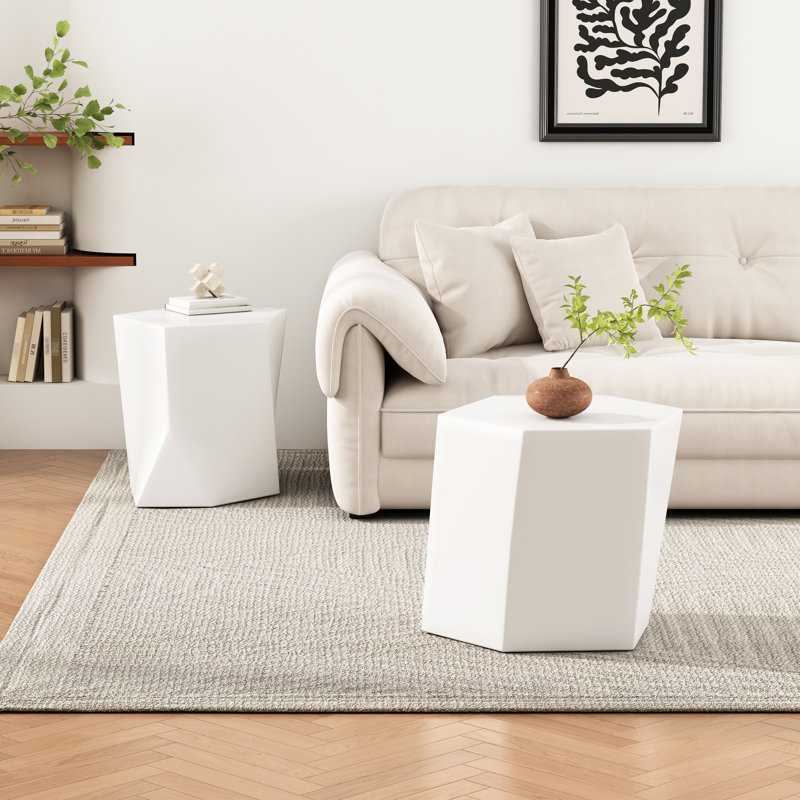 Table basse moderne blanche, conception géométrique, fonctionnelle pour divers articles, aucun assemblage requis, facile à nettoyer et à déplacer, idéal pour les petits espaces,