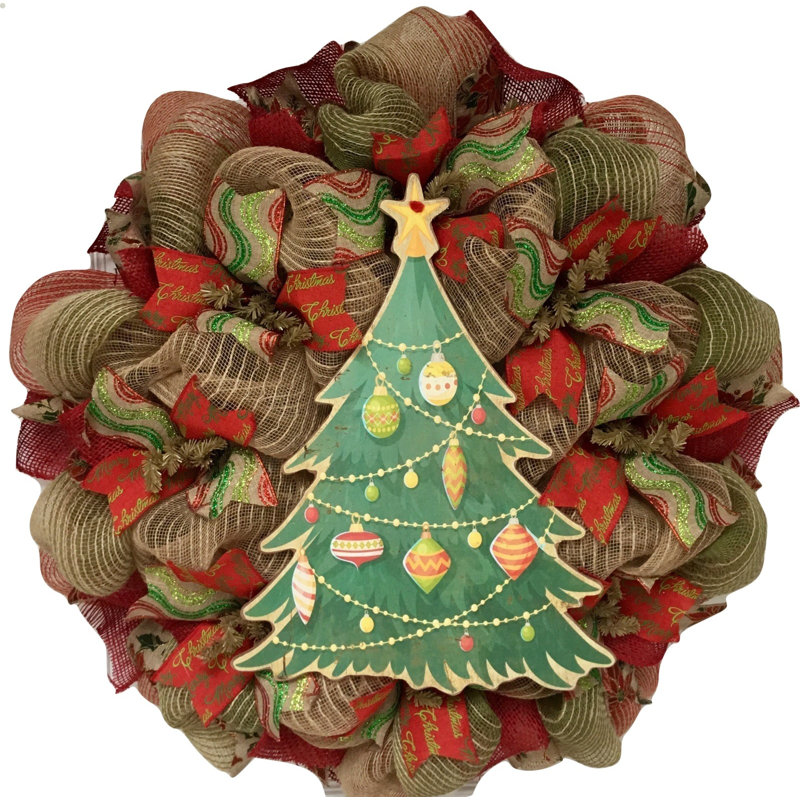 Couronne de Noël avec arbre en bois décoré