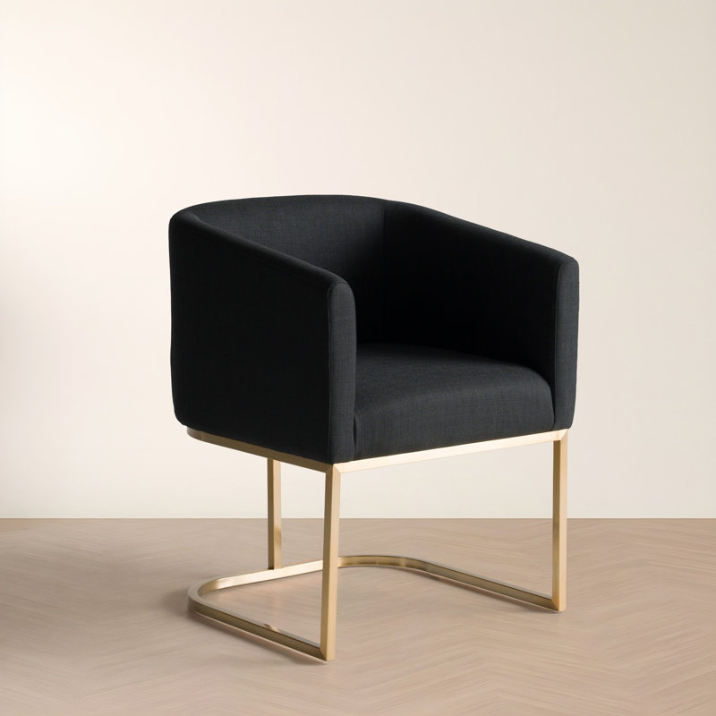 Chaise avec accoudoirs rembourrée noire Echo