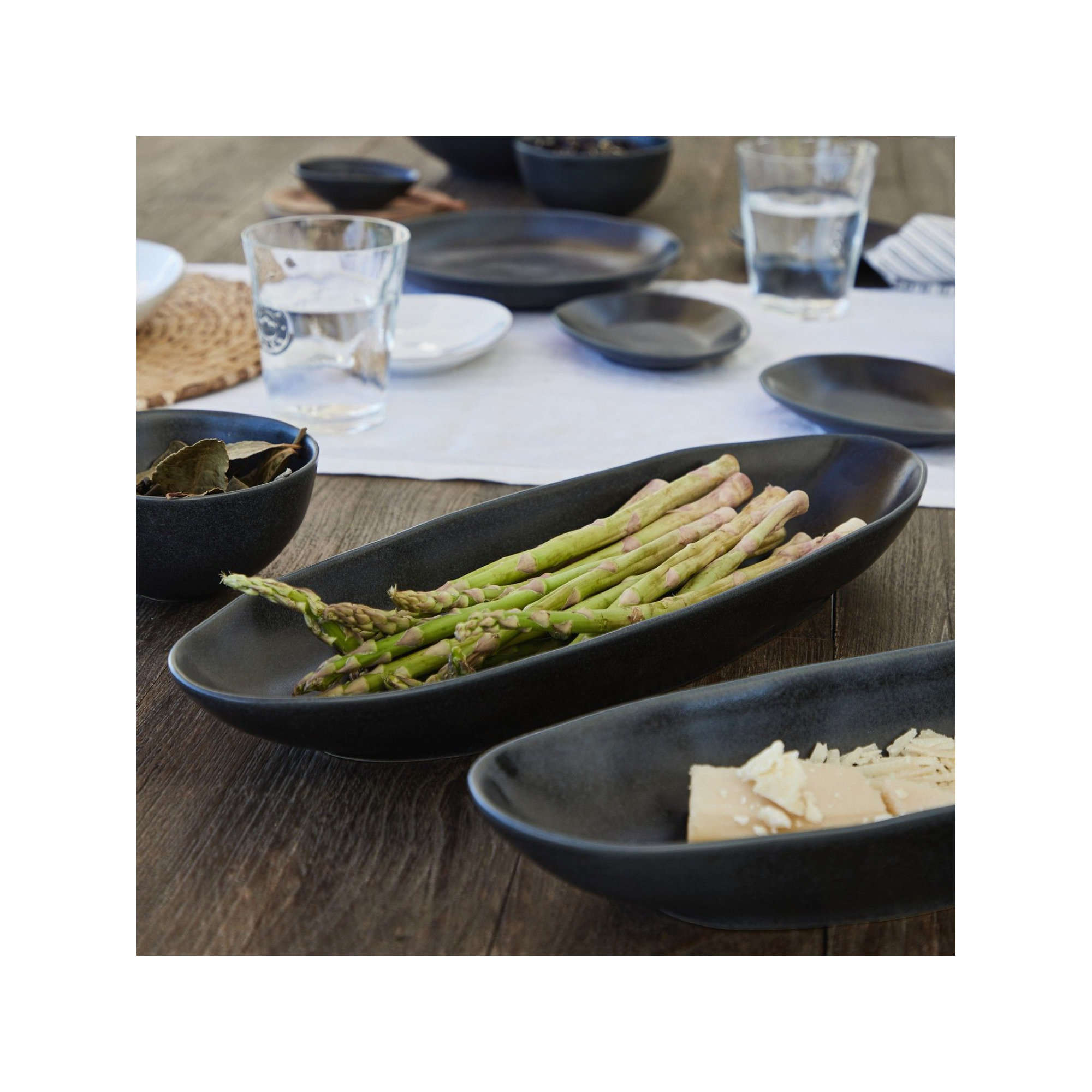 Livia Oval Platter, 2" H x 13" L x 4.25" W, Matte Black