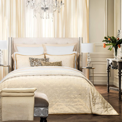 Louis Coverlet