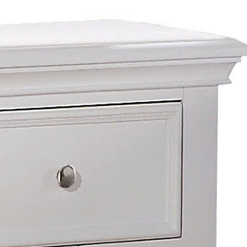 Table de chevet blanche avec tiroir pratique et surface inférieure pour tablette