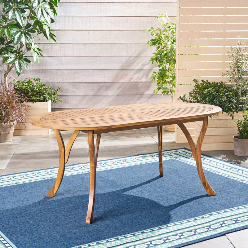 Table 70 po en bois pour l'extérieur