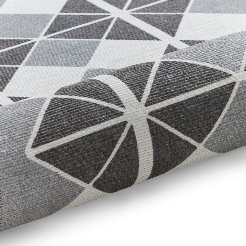 Victoria Machine Woven Grey Area Rug, Rectangle 2' x 3'11"