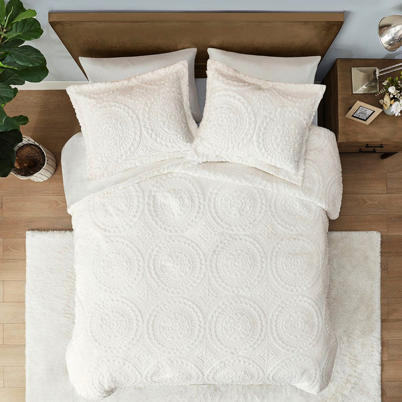 Édredon simple en médaillon brodé avec couvre-lit en fausse fourrure