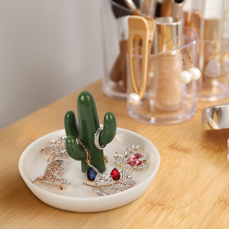 Ceramic Ring Holder