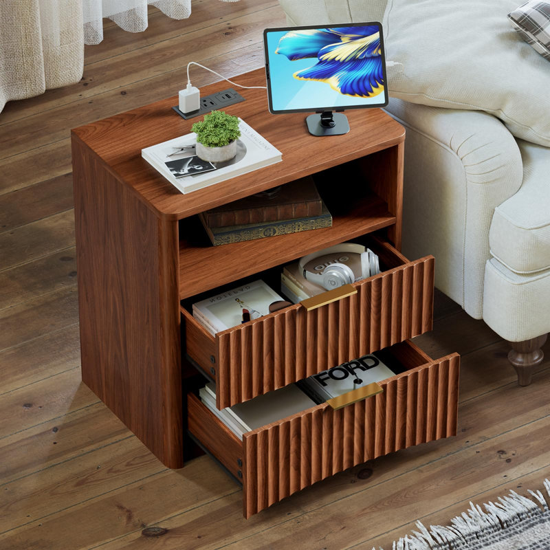 Table de chevet cannelée 25 po avec station de charge (ensemble de 2), table de chevet avec 2 tiroirs, table de bout en bois avec rangement Mid-Century moderne