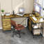 Bureau en L 114 po avec concentrateur électrique, bureau de jeu industriel - 6 tiroirs, support pour écran amovible, bureau rustique brun
