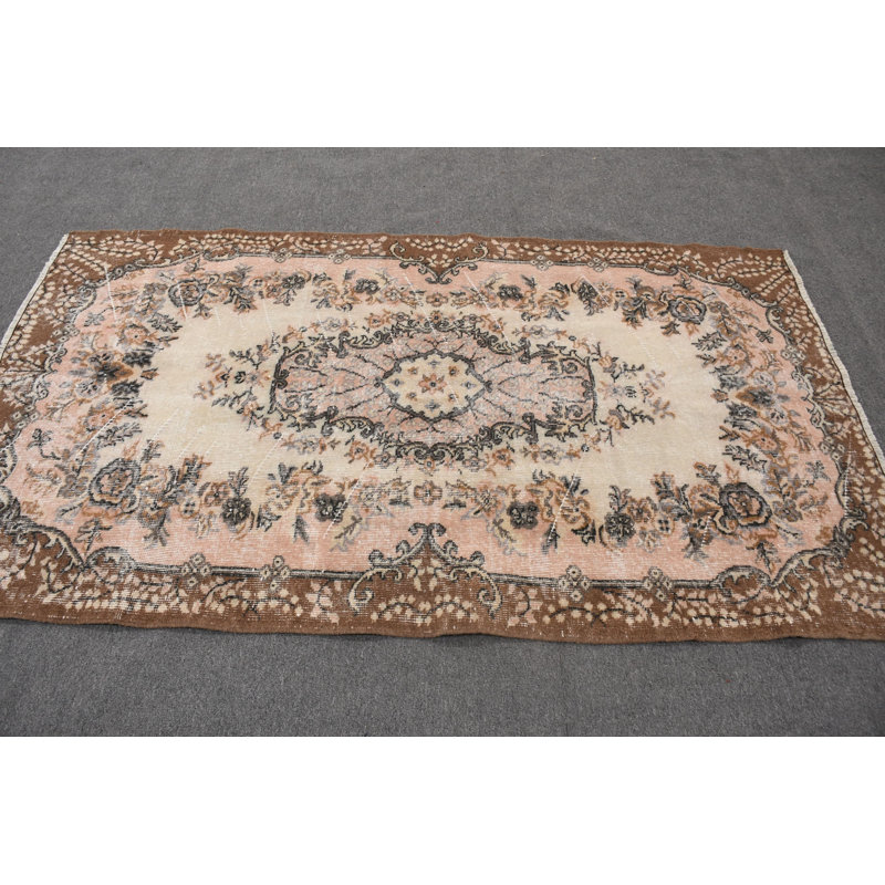 Tapis turc vintage fait à la main en beige doux pour le salon