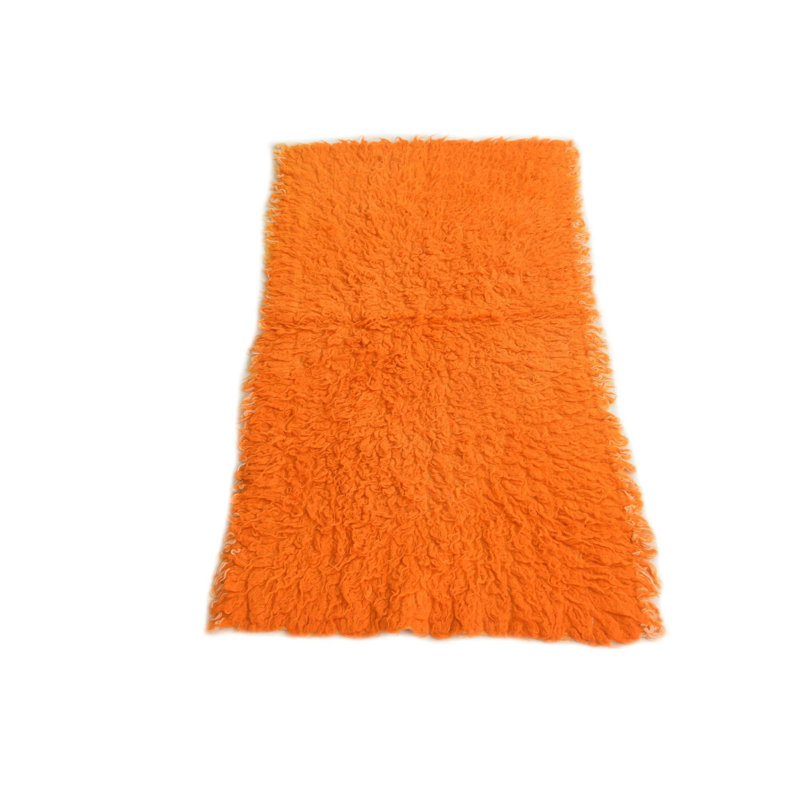 Tapis orange rectangulaire 2 pi 2 po x 4 pi 1 po