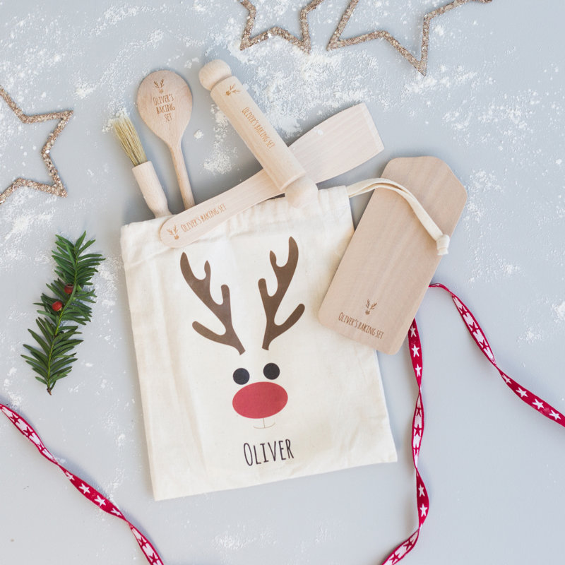 The Seasonal Aisle Jensen Pastry Tool Set, Yes