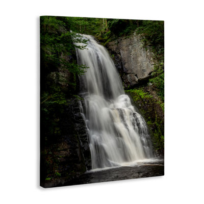Lush Waterfall Flow, conception de Jeff Poe, photographie