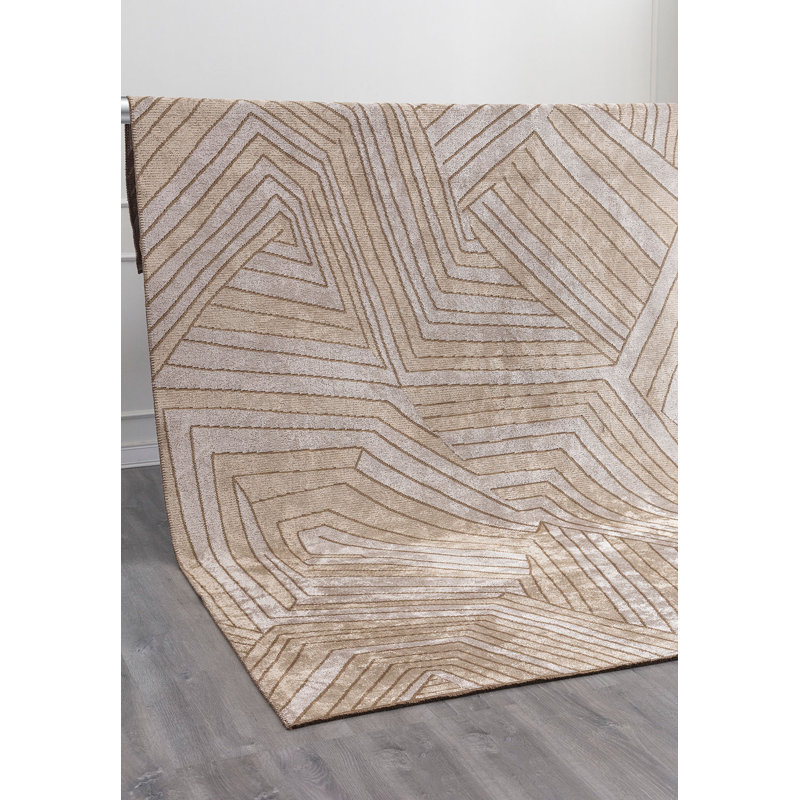 Ameshia Geometric Hand Loom Indoor / Outdoor Area Rug, Rectangle 7'10" x 11'1"