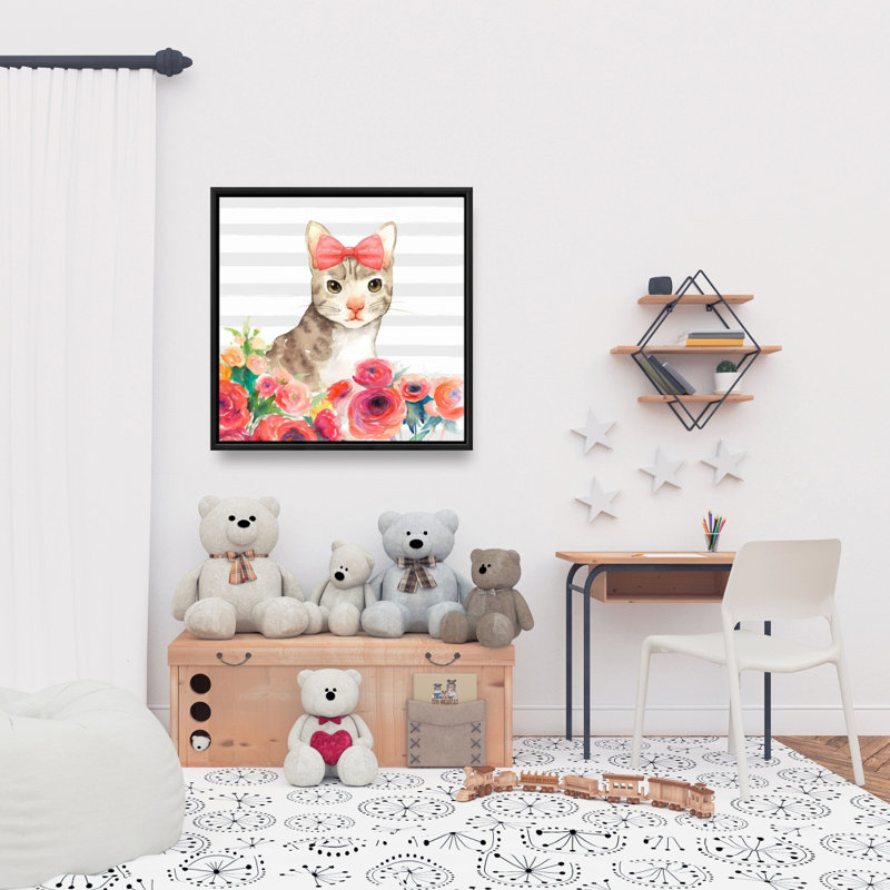«Petit chat avec des fleurs»