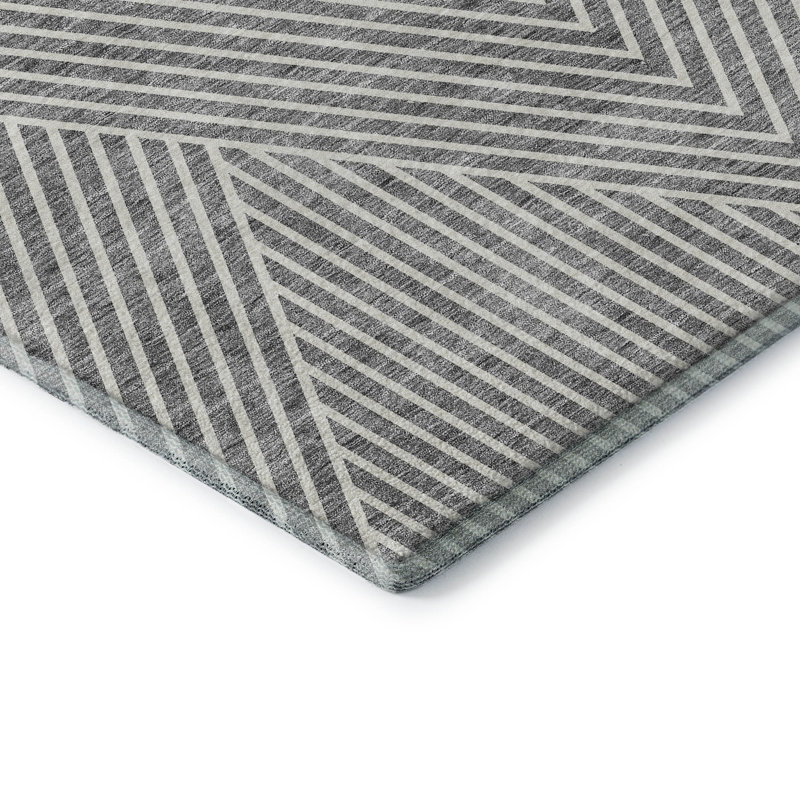 Premium Machine Washable Prisco Gray Rug, Rectangle 1'8" x 2'6"