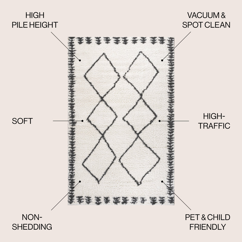 Schlenker Moroccan Diamond Shag White/Gray Rug, Rectangle 3' x 5'