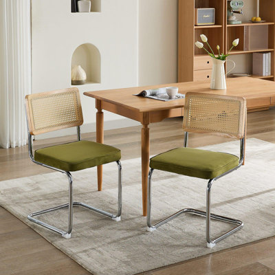 Ensemble de 2 chaises de salle à manger de style Mid-Century moderne, chaises d'appoint en velours avec dossier en canne naturelle et base en acier inoxydable chromé, célèbres chaises conçues par Breuer, chaises de cuisine rembourrées en rotin, vert olive