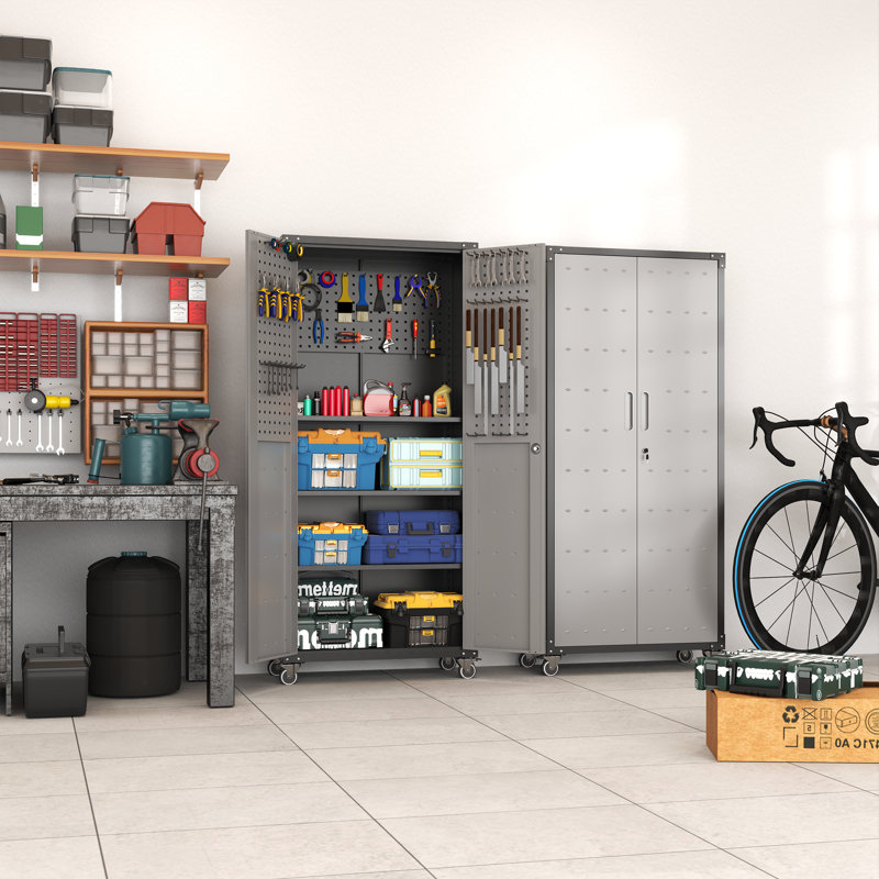 Armoire de rangement en métal robuste 71 po avec roulettes, tablettes réglables verrouillables et panneaux perforés Mak Peace