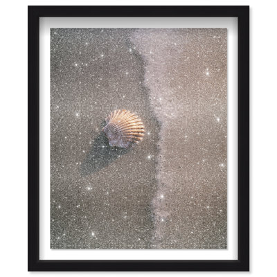 Solitude Shore II Shadowbox, impression nautique et de plage avec reflets de poussière de diamant par Oliver Gal
