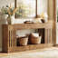 Table basse 63 po en bois massif avec tablette de rangement, console à 2 niveaux avec pieds à rayures verticales
