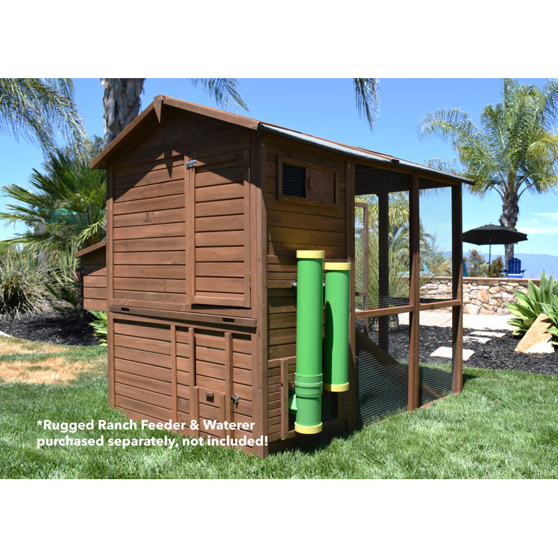 Pueblo Grande ranch robuste avec poulailler brun