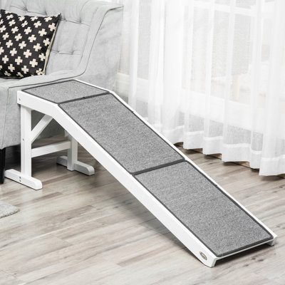 Rampe pour chien pour lit, 60 po x 16 po x 20 po, tapis et plateforme antidérapants, bois de pin, 1pc, rampe pour animal de compagnie, blanc