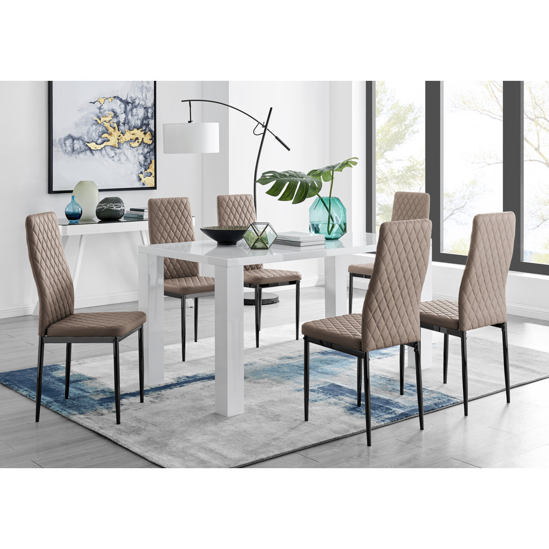 Scottsmoor 6 - Person Dining Set