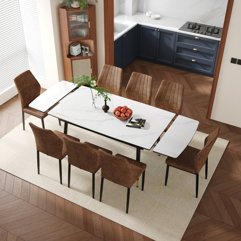 Ensemble de table de salle à manger en pierre frittée extensible de 55 à 79 po avec chaises rembourrées en similicuir 4-8