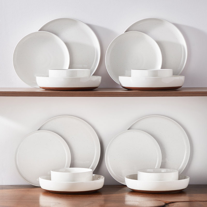 16 Piece Stoneware Dinnerware Set - Service for 4 , White