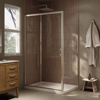 Ensemble de douche d'angle coulissant Breeze 48 po L x 32 po l x 75,59 po H en nickel satiné avec porte droite transparente, panneau latéral et receveur