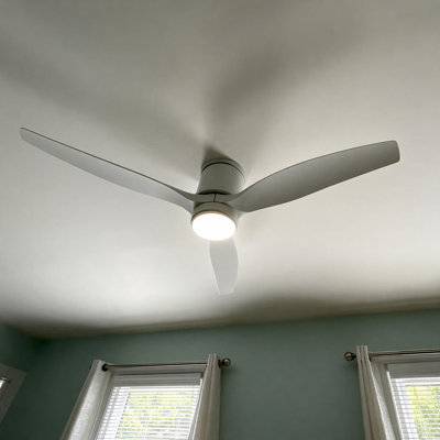 Ventilateur de plafond à DEL à 3 pales de 52 po avec commande murale et ensemble d'éclairage inclus Montego