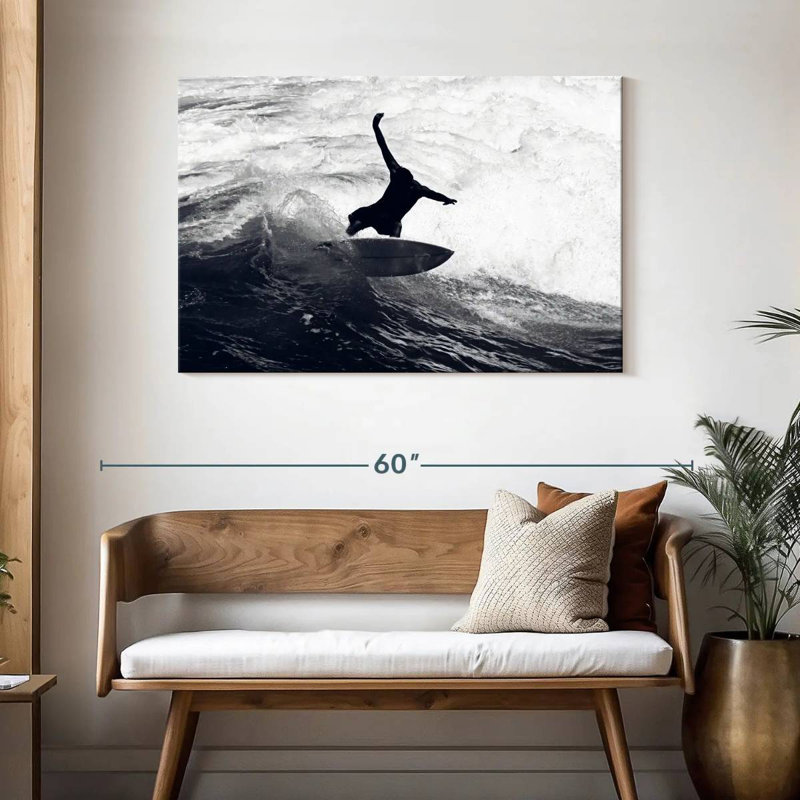 Sireci Surfer Monochrome