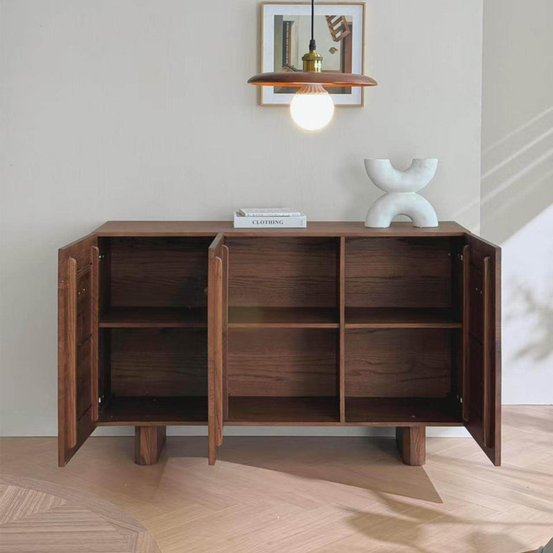 Armoire d'entrée rétro et minimaliste