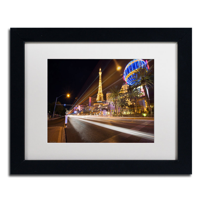 « las vegas blvd » par david ayash,, reproduction de photo encadrée, H 11 po x l 14 po, Blanc