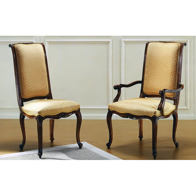 Chaise avec accoudoirs rembourrés beige