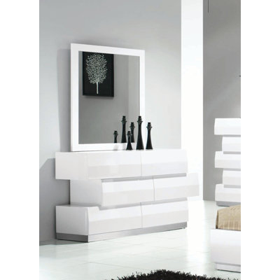 Mcgowen 52" W 6 - Drawer Dresser with Mirror Set 