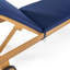 Chaise longue d'extérieur en bois d'acacia avec coussin bleu marine et roulettes Mall Mall-335429783